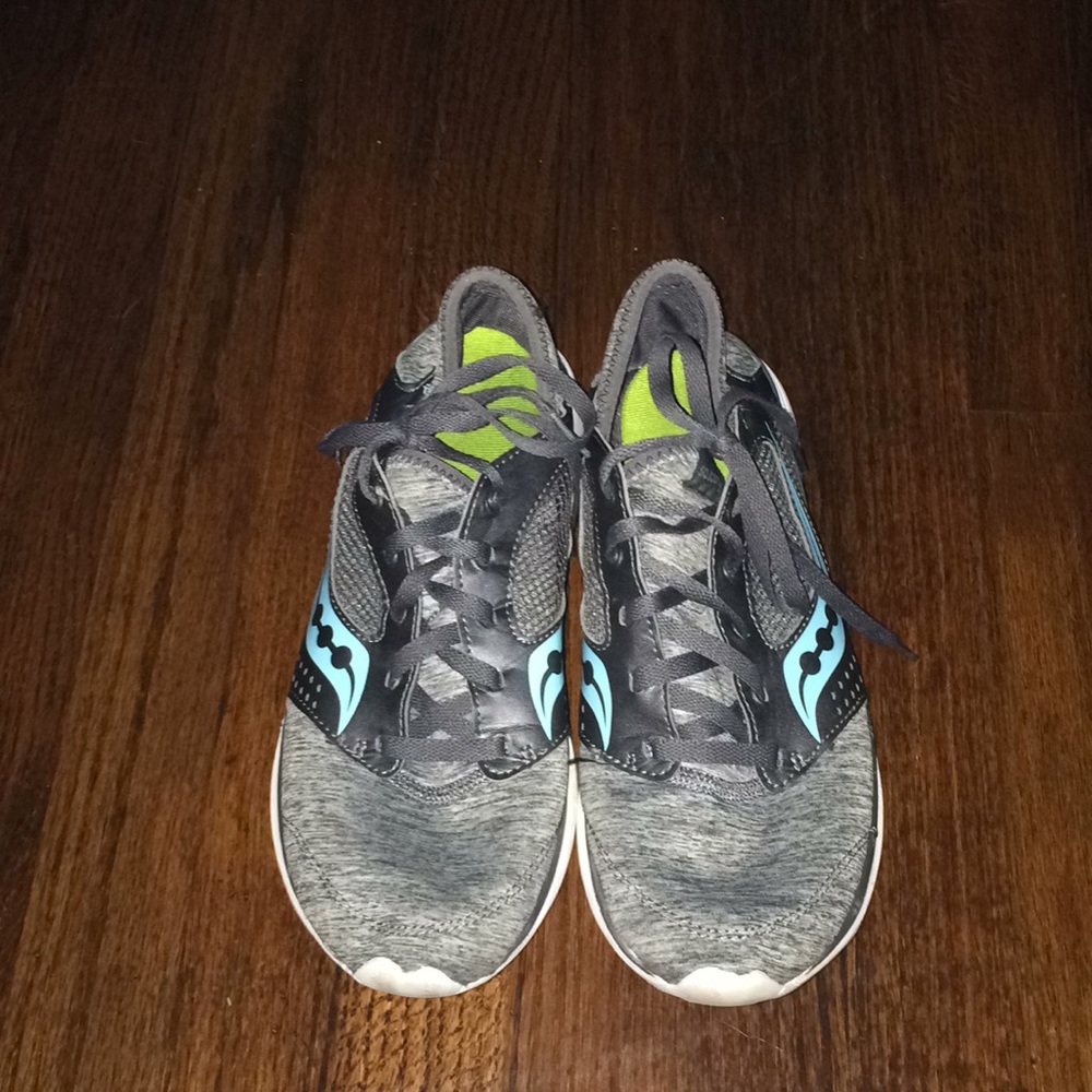 grey saconys